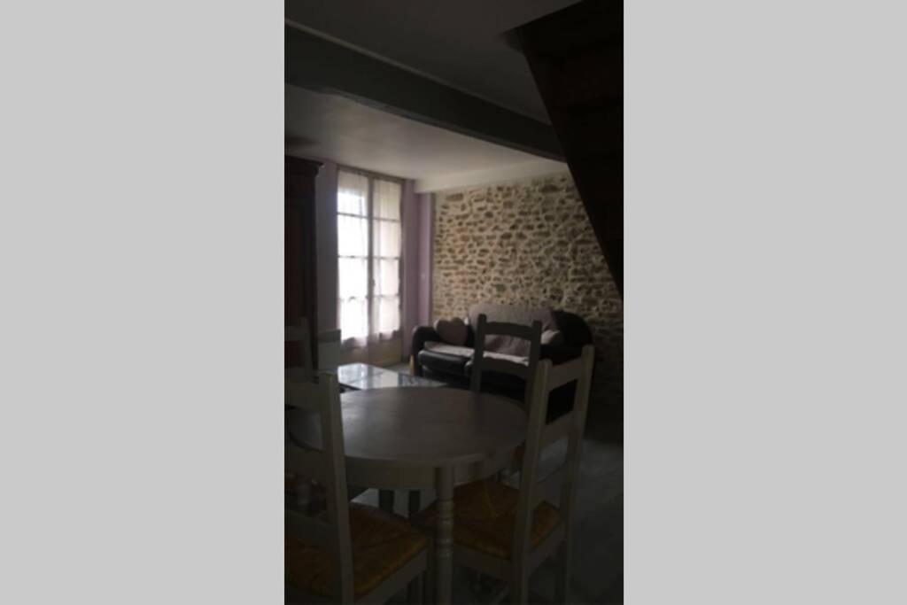 Le Petit Ormeau Attenant A La Tour Du Portail Neuf Apartment Laure-Minervois Ngoại thất bức ảnh